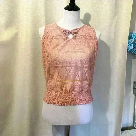 Papaya Woman’s Sleeveless Lace Sheer Top - Picture 2 of 4